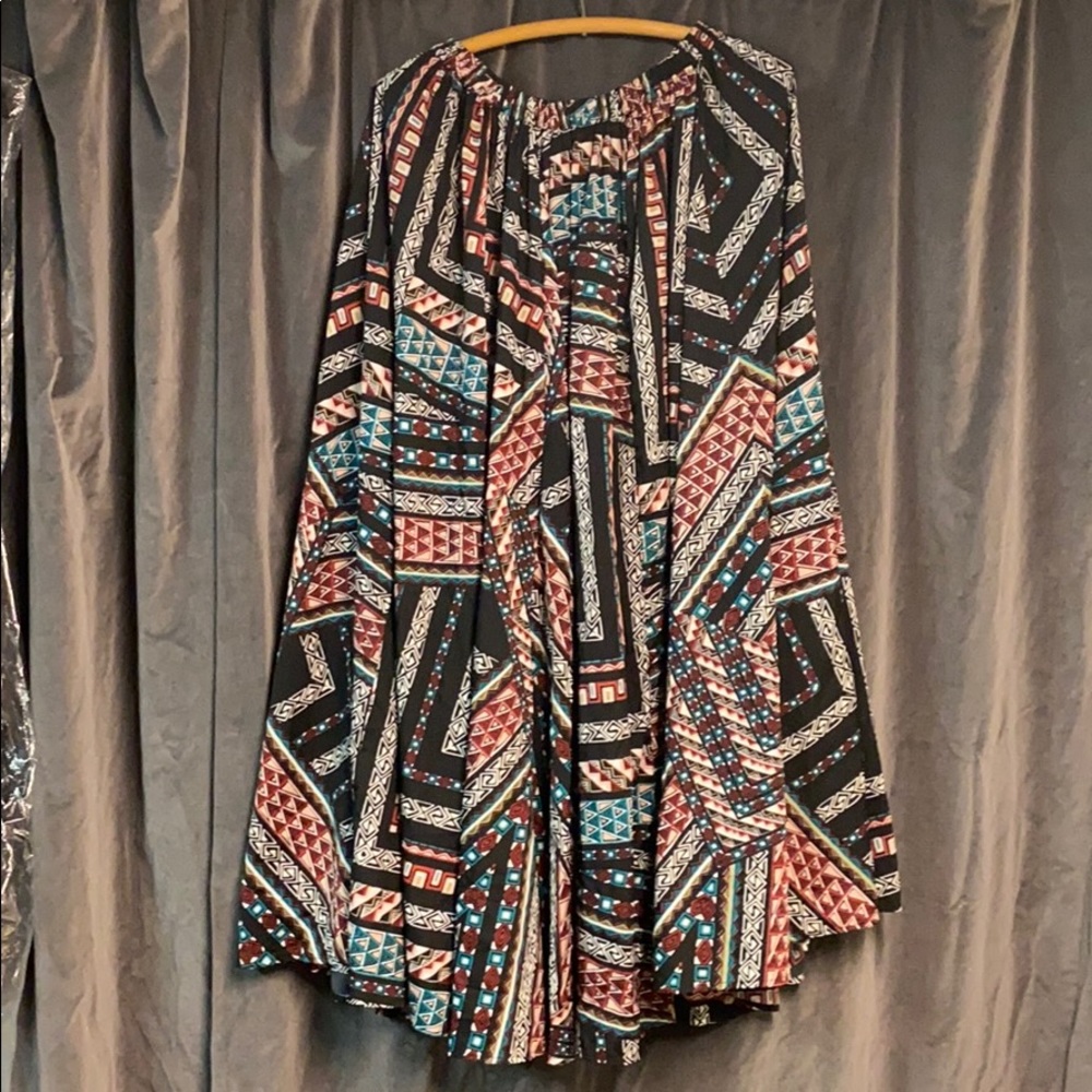 Large Maxi Skirt with Black and White Pattern